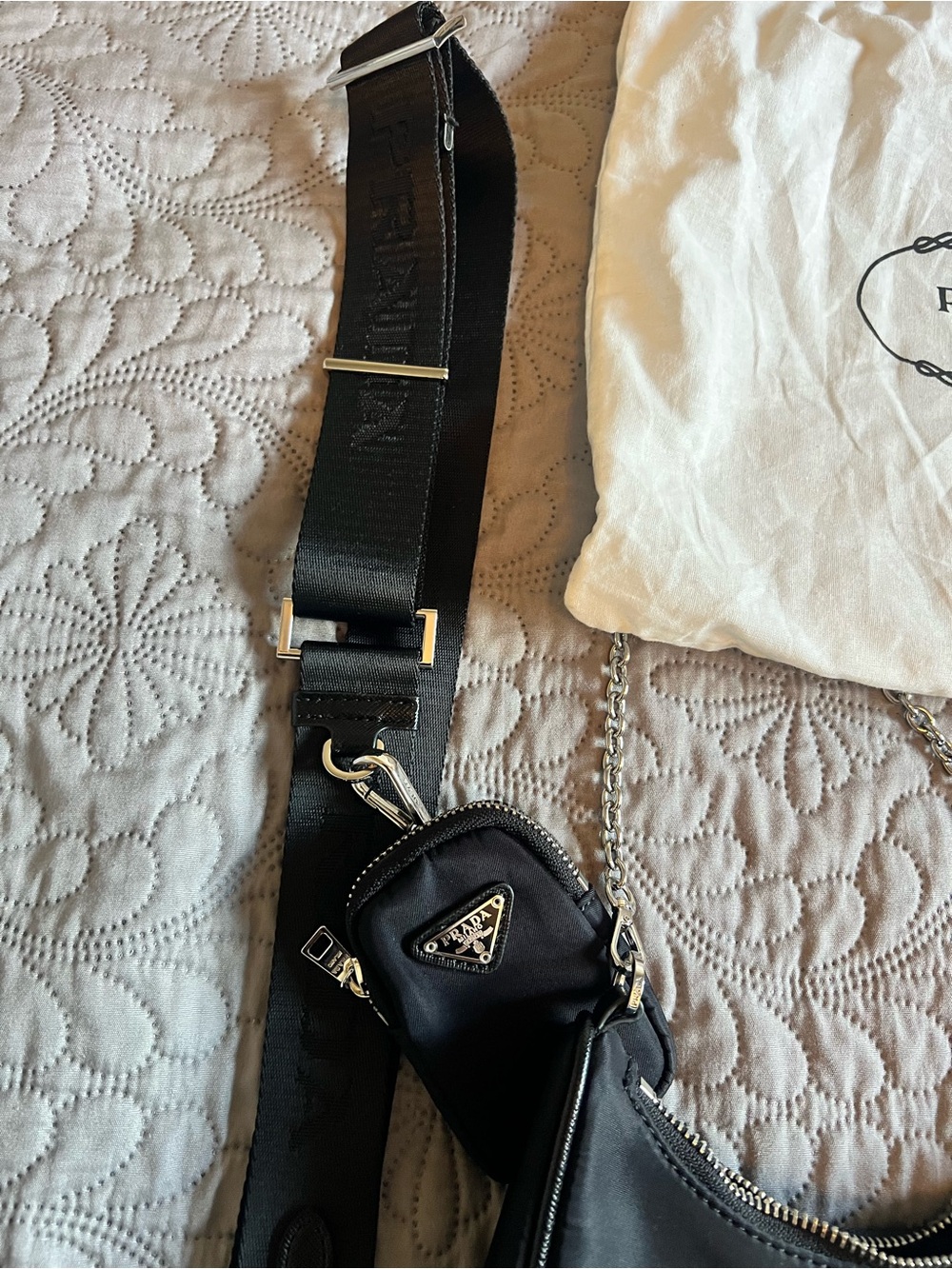 Fashion Trendy Black Nylon Shoulder Bag with Chain and Detachable Strap - Picture 3 of 5